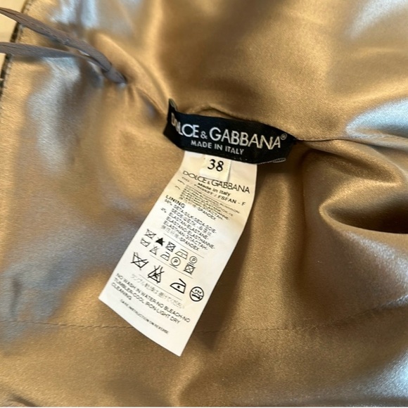 Dolce and Gabanna floral sheath dress. Navy almost black with floral design . - Picture 2 of 3